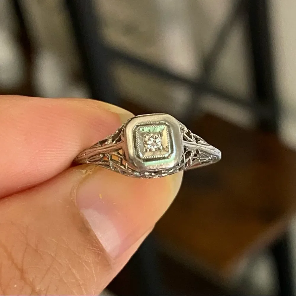 ‎Vintage 18k Diamond Ring